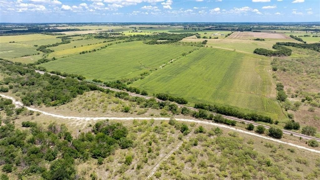 202.36 acres in Hill County - photo 10