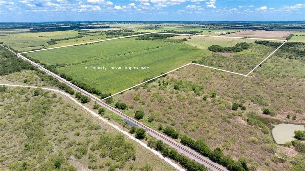 202.36 acres in Hill County - photo 3