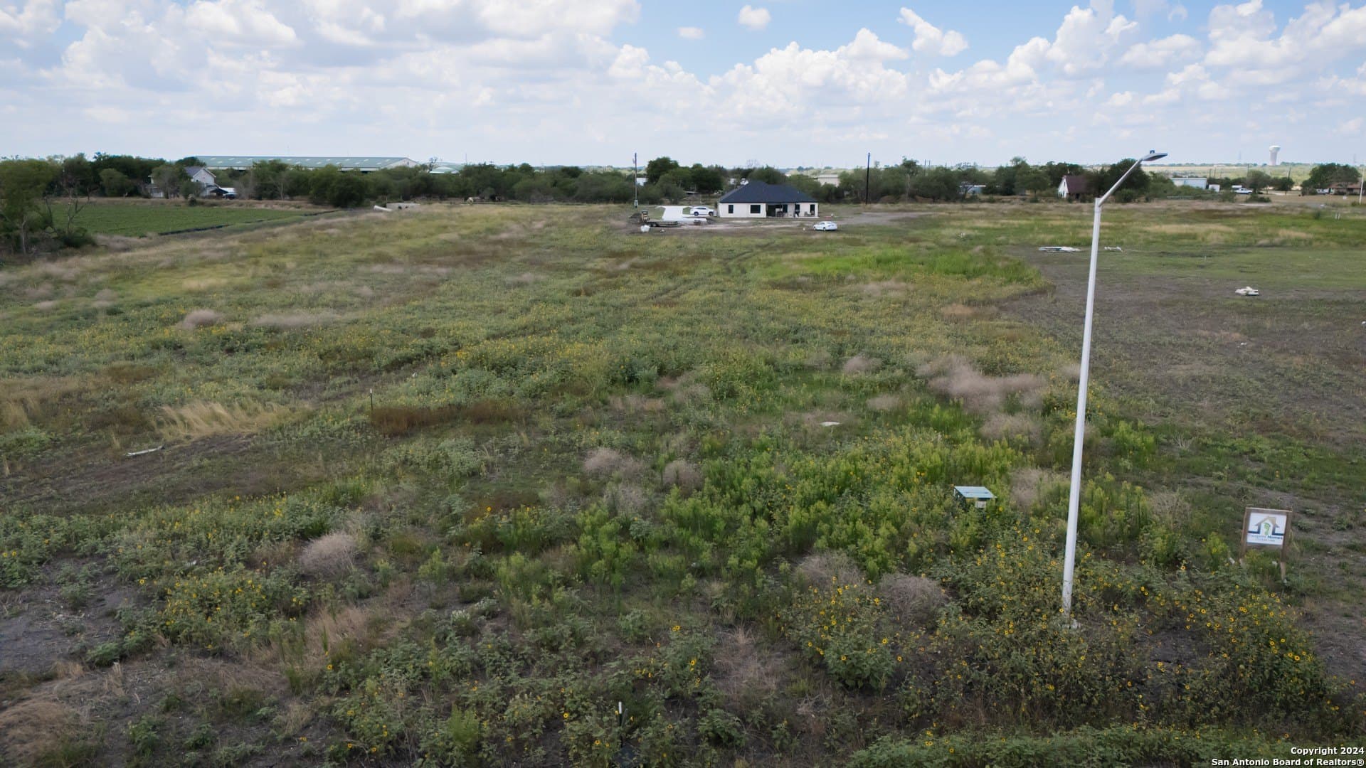 1.08 acres in Guadalupe County - photo 2