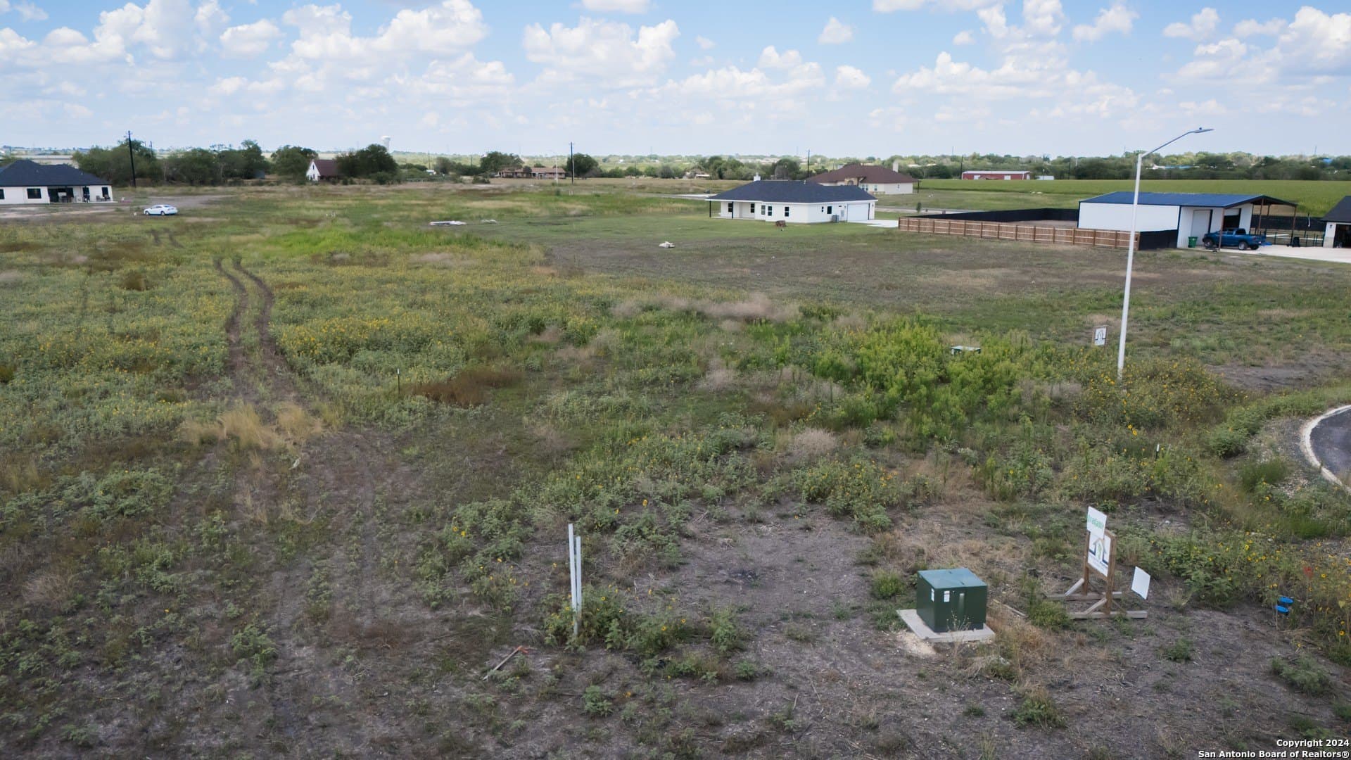 1.08 acres in Guadalupe County - photo 3