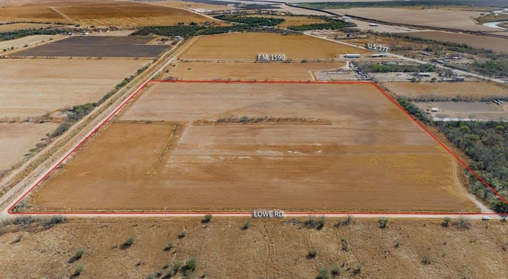 36 acres in Maverick County - photo 10
