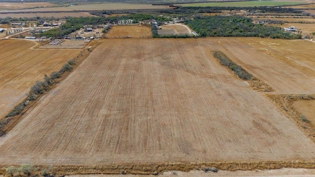 36 acres in Maverick County - photo 9