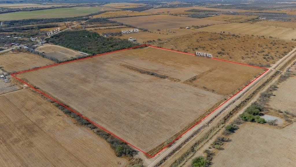36 acres in Maverick County - photo 7
