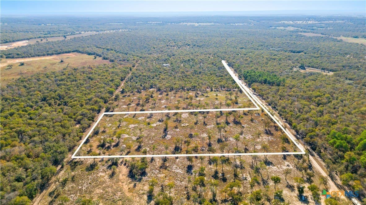 10 acres in Guadalupe County - photo 3