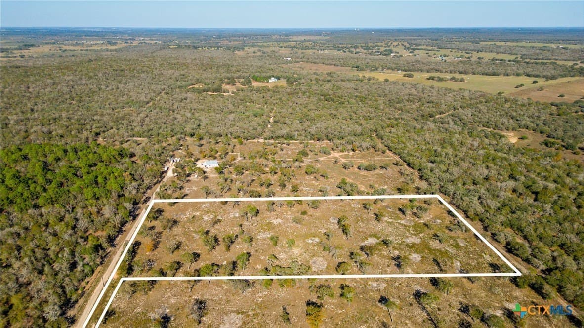 10 acres in Guadalupe County - photo 5