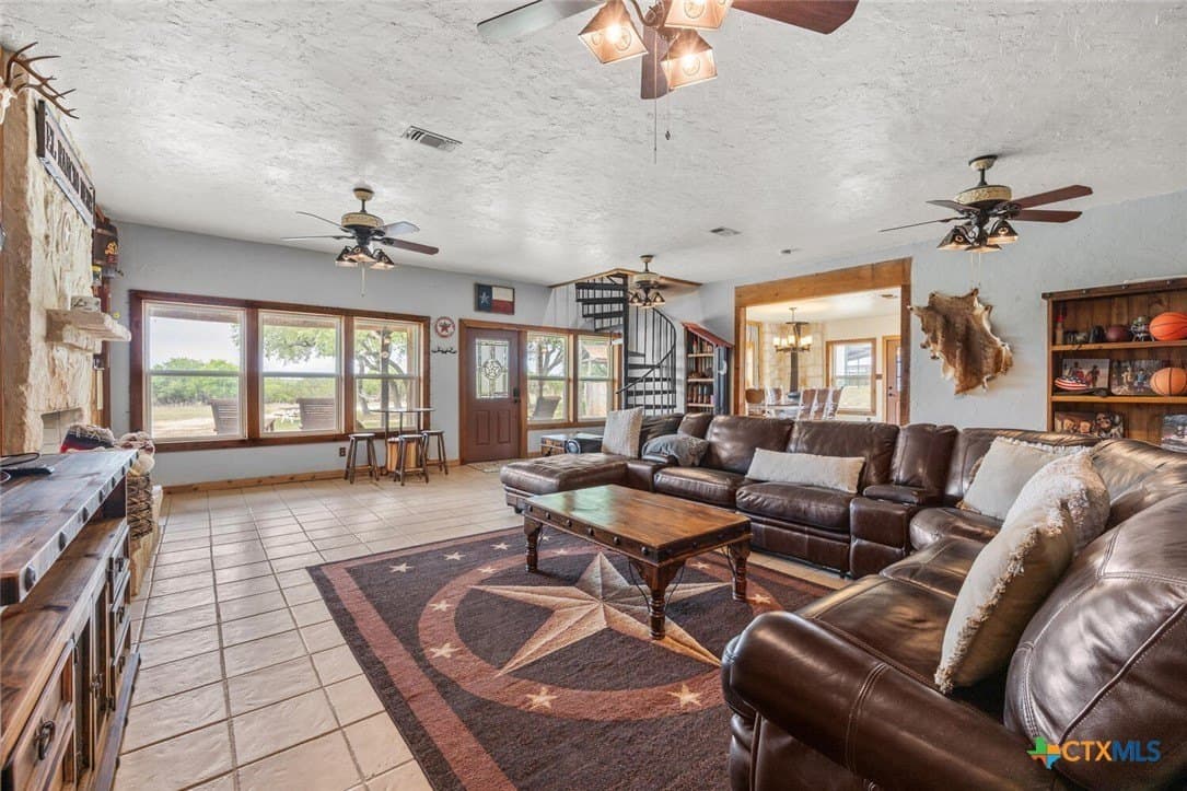 23.09 acres in Comal County - photo 8