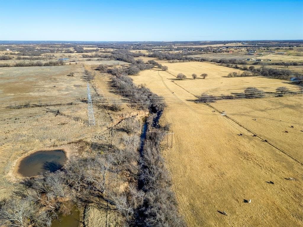 115.69 acres in Wise County - photo 14