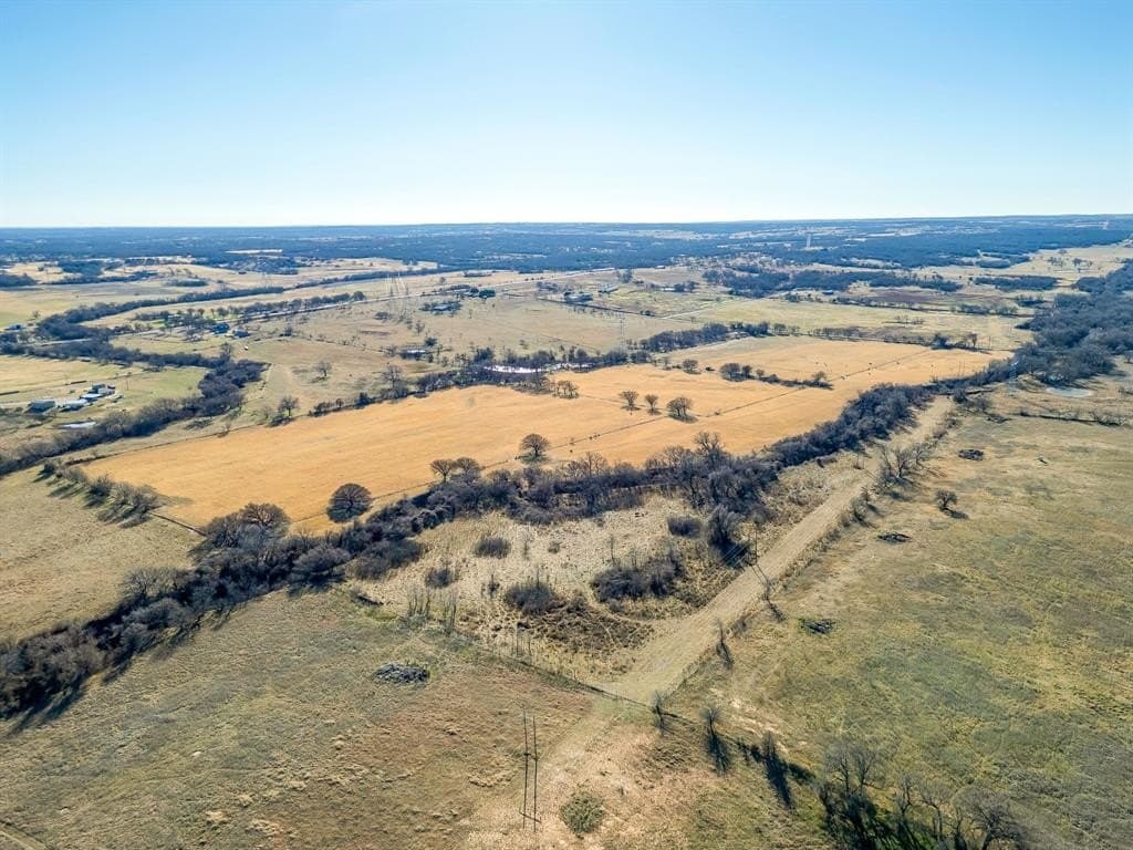 115.69 acres in Wise County - photo 6