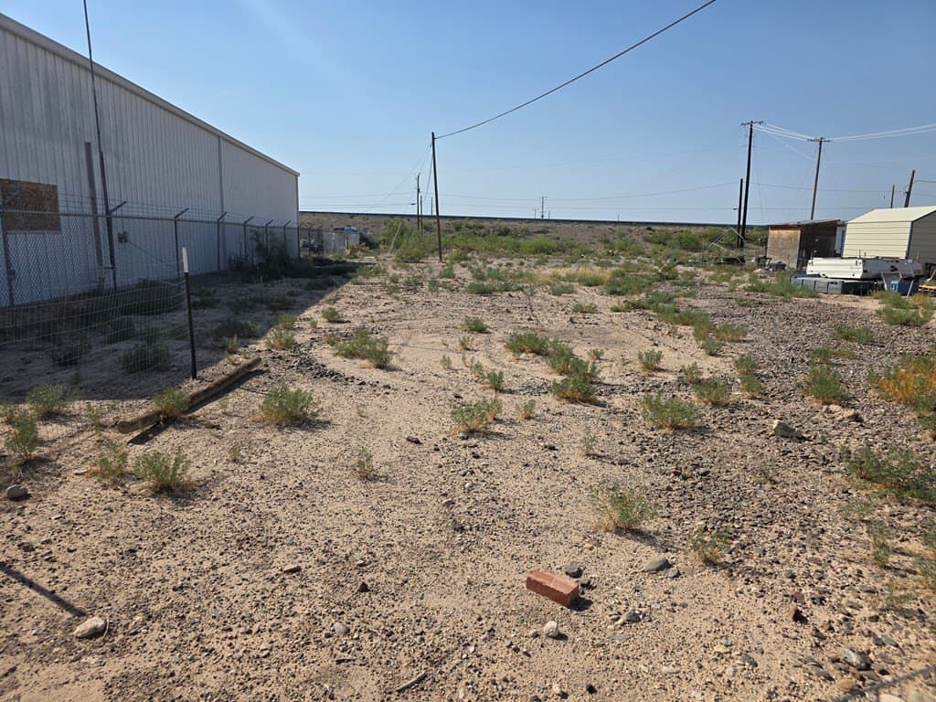 0.48 acres in Reeves County - photo 2