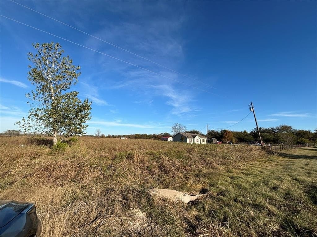 5 acres in Navarro County - photo 2
