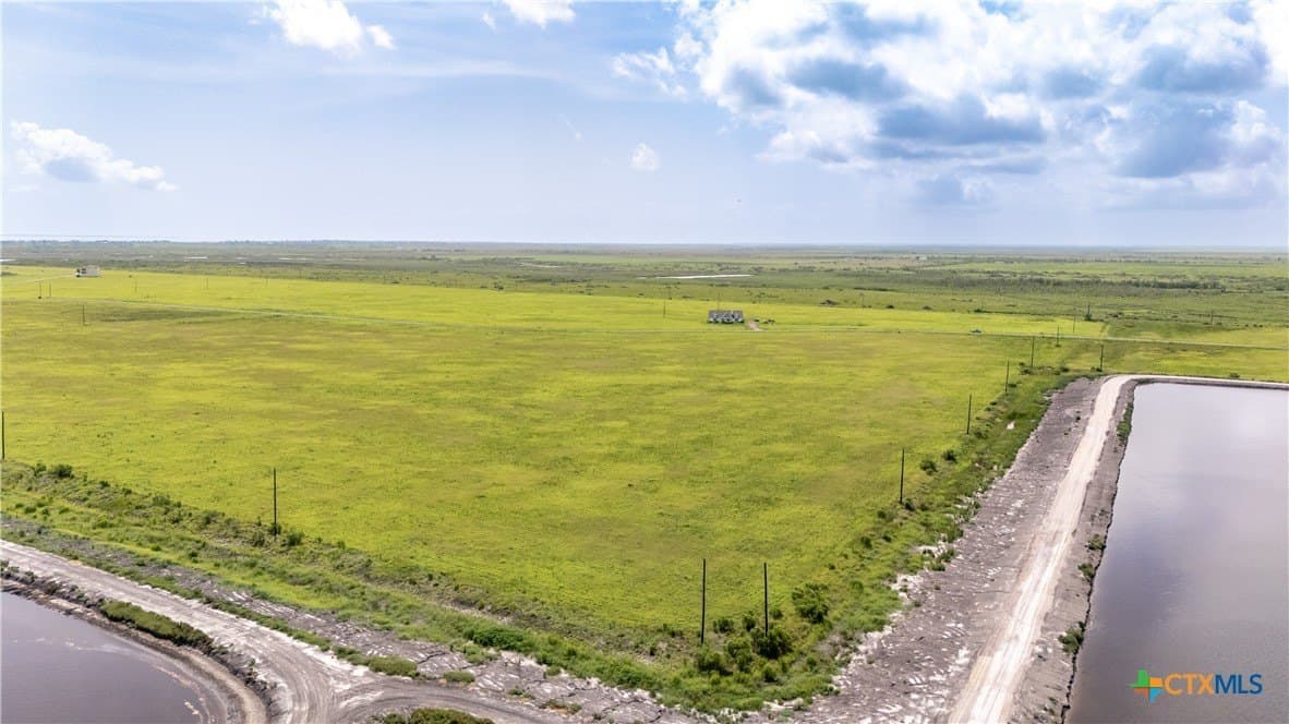 10 acres in Calhoun County - photo 4