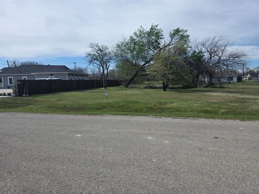 0.18 acres in Kaufman County - photo 3