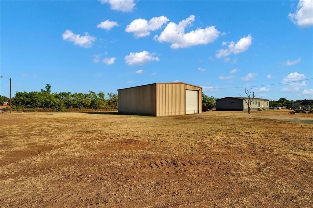 0.34 acres in Jones County - photo 4
