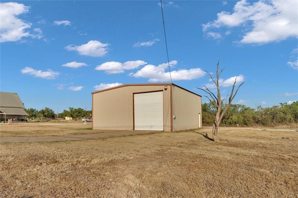 0.34 acres in Jones County - photo 3