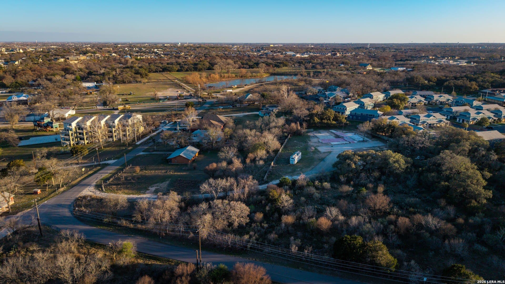 3.59 acres in Comal County - photo 2
