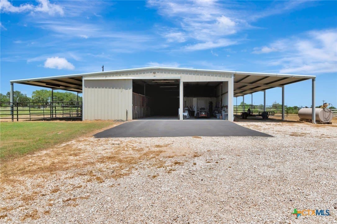 23 acres in Victoria County - photo 29