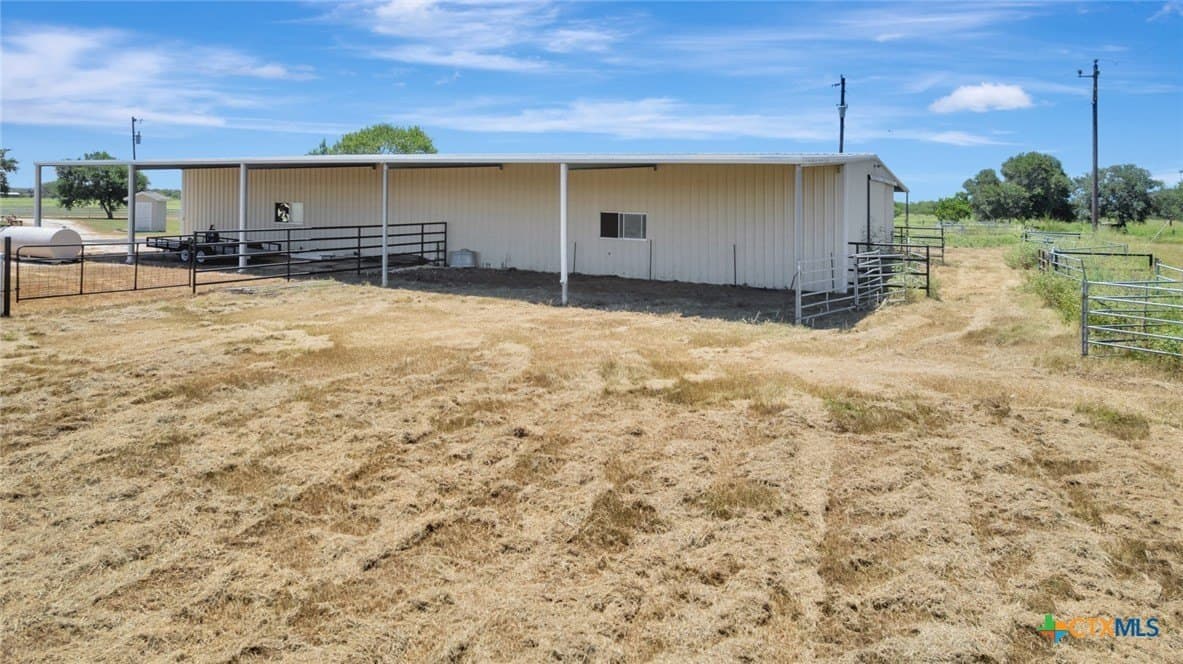 23 acres in Victoria County - photo 33