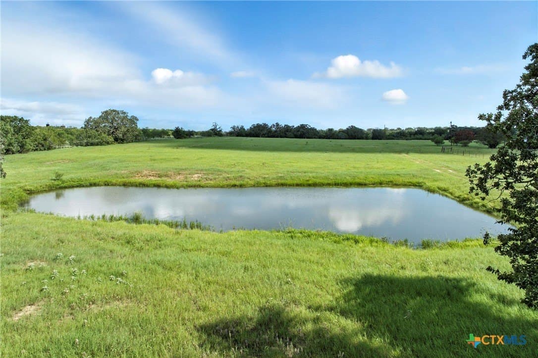 42.33 acres in Gonzales County - photo 12