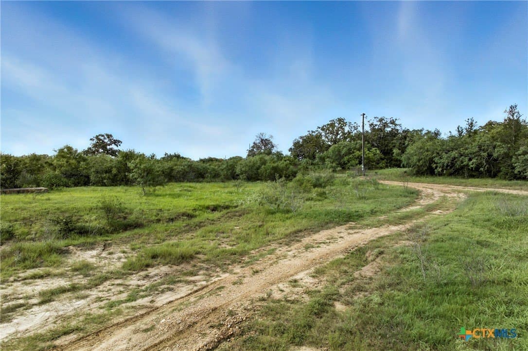 42.33 acres in Gonzales County - photo 22