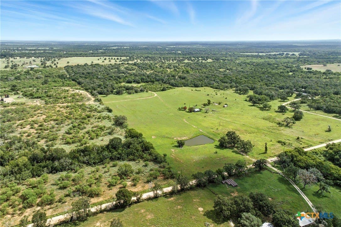 42.33 acres in Gonzales County - photo 31