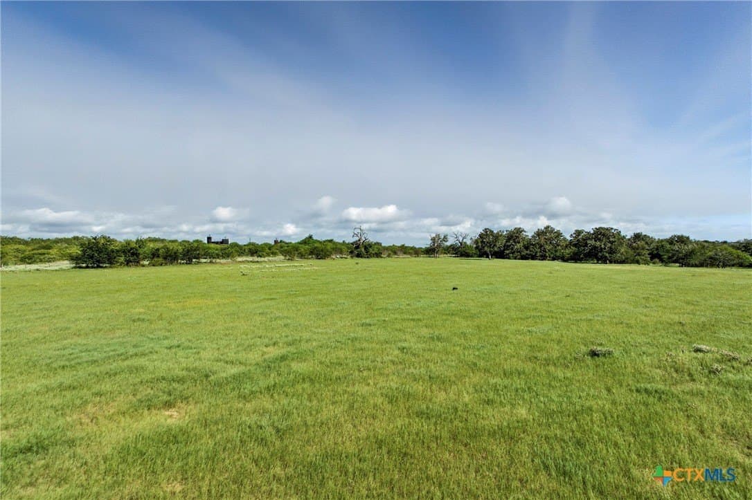 42.33 acres in Gonzales County - photo 15