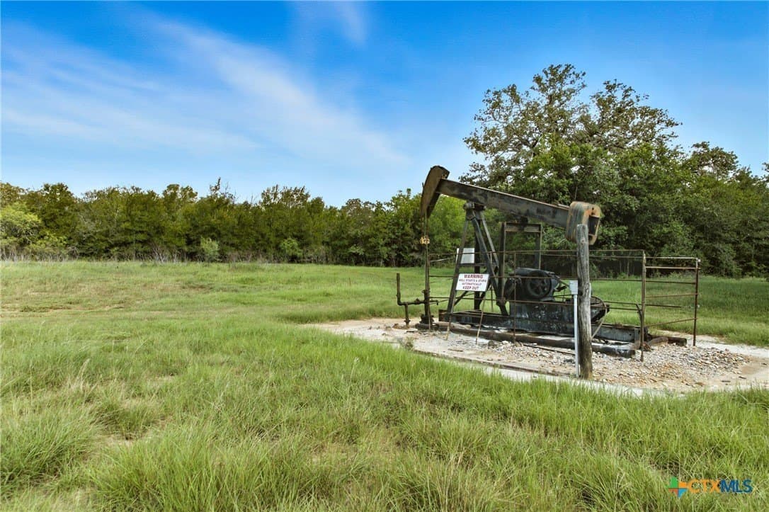 42.33 acres in Gonzales County - photo 23