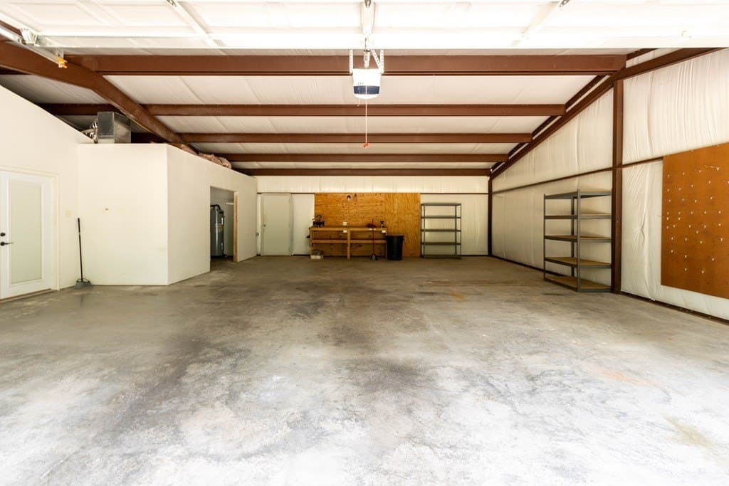 10 acres in ANDERSON County - photo 20