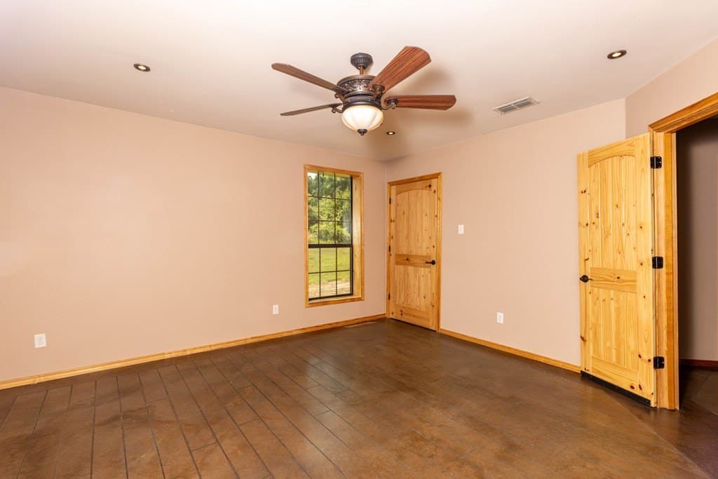 10 acres in ANDERSON County - photo 16