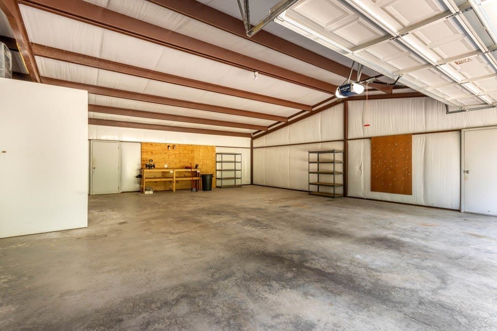 10 acres in ANDERSON County - photo 19