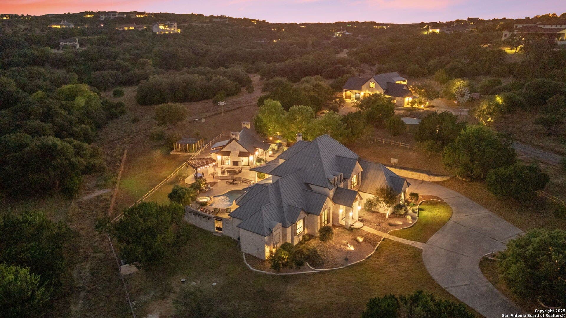 504 Cordillera Trace