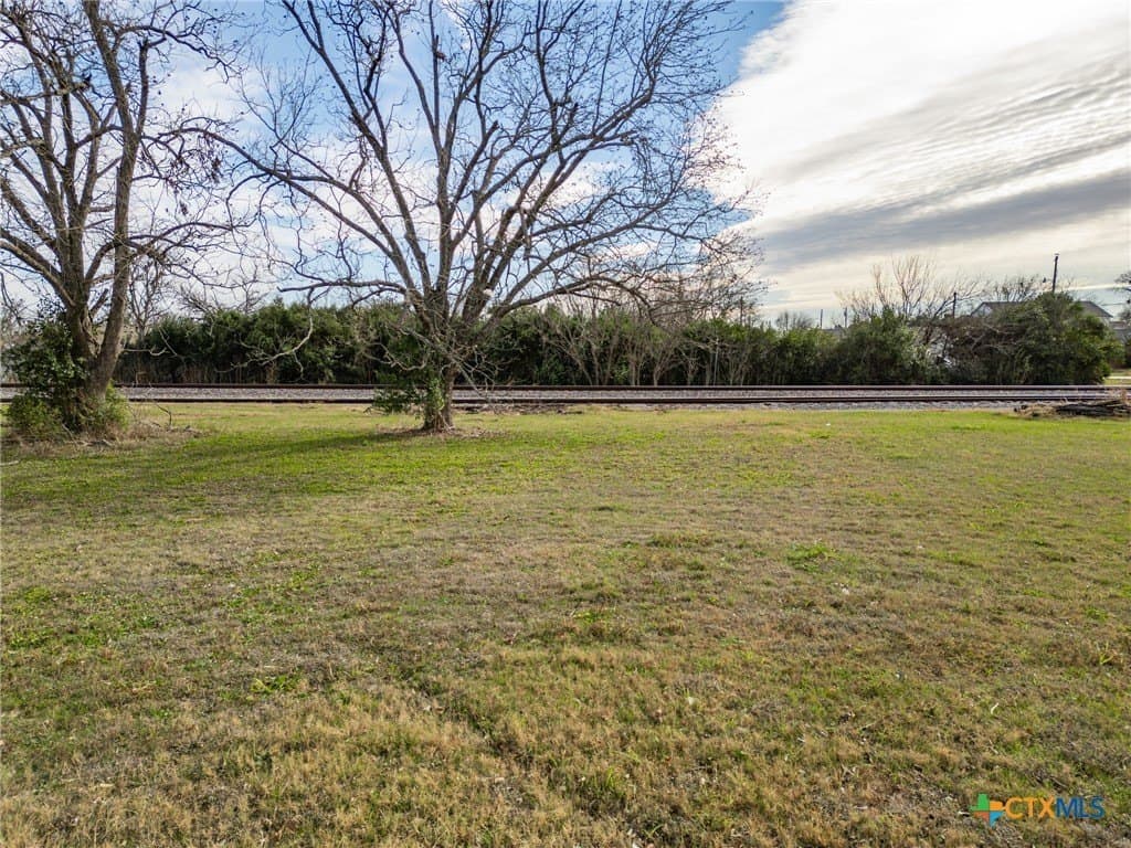 1213 S 12th Street lot: 7