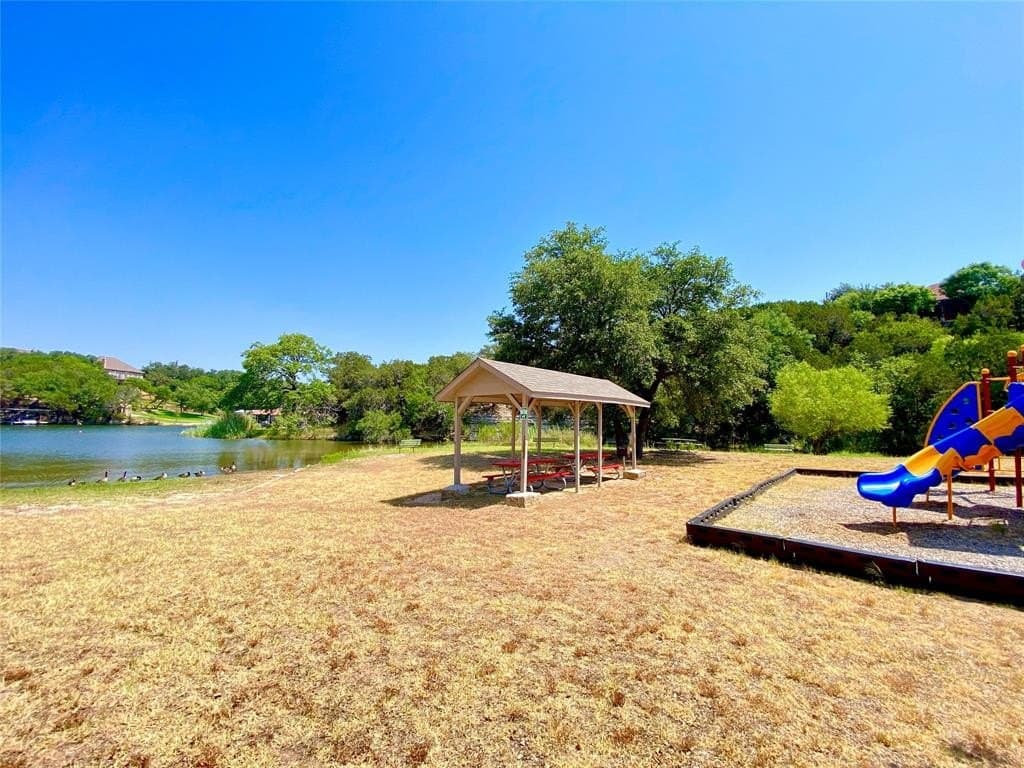 0.05 acres in Hood County - photo 7