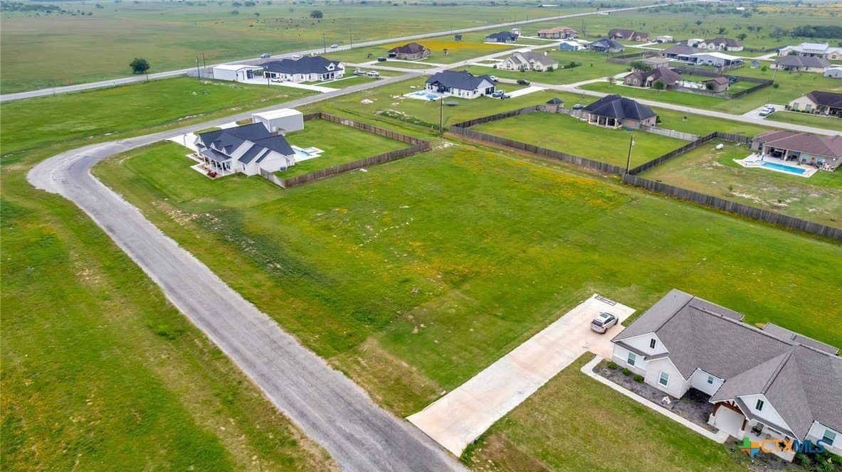 1.01 acres in Victoria County - photo 5