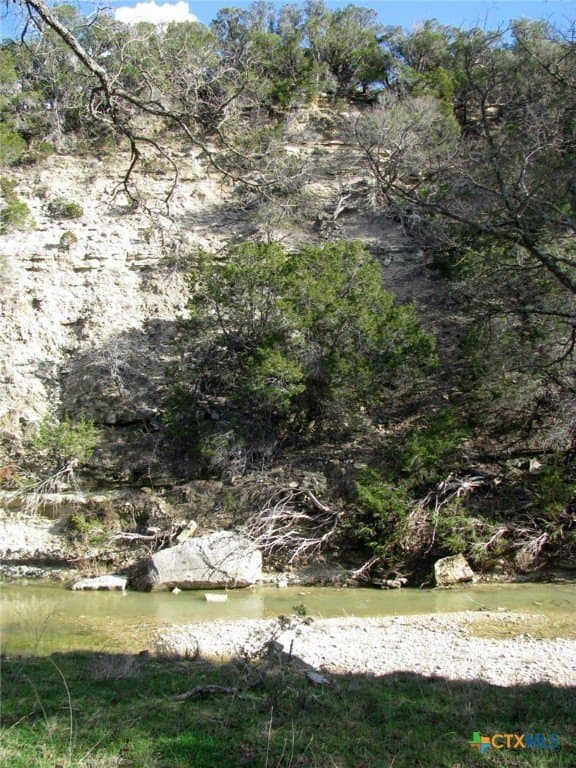 5.01 acres in Coryell County - photo 8