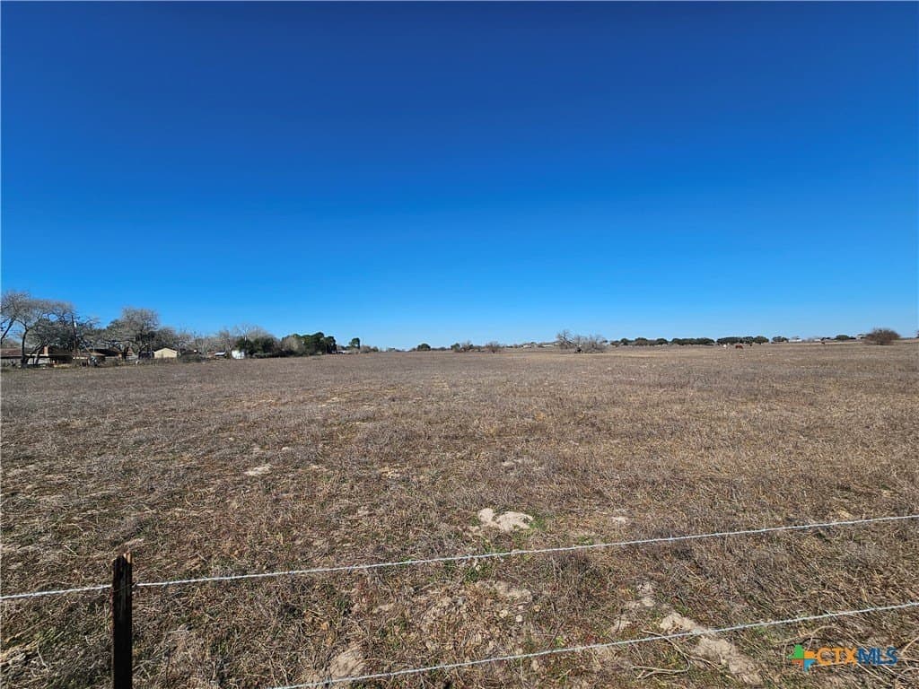 3 acres in Victoria County - photo 5