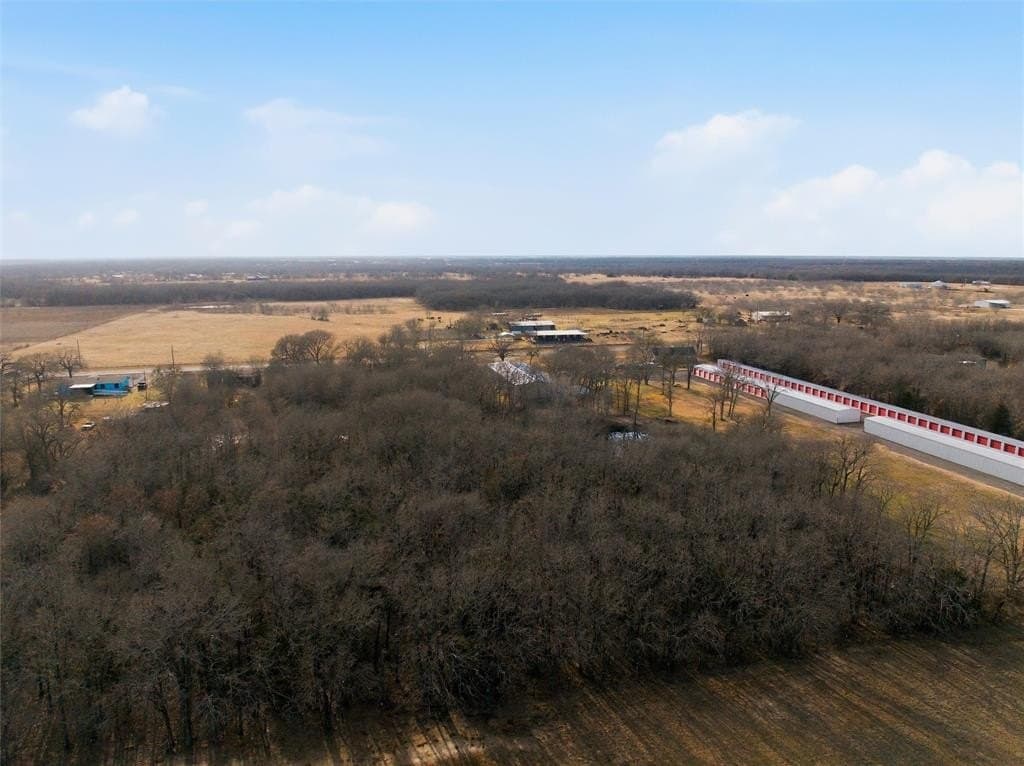 0.92 acres in McLennan County - photo 5