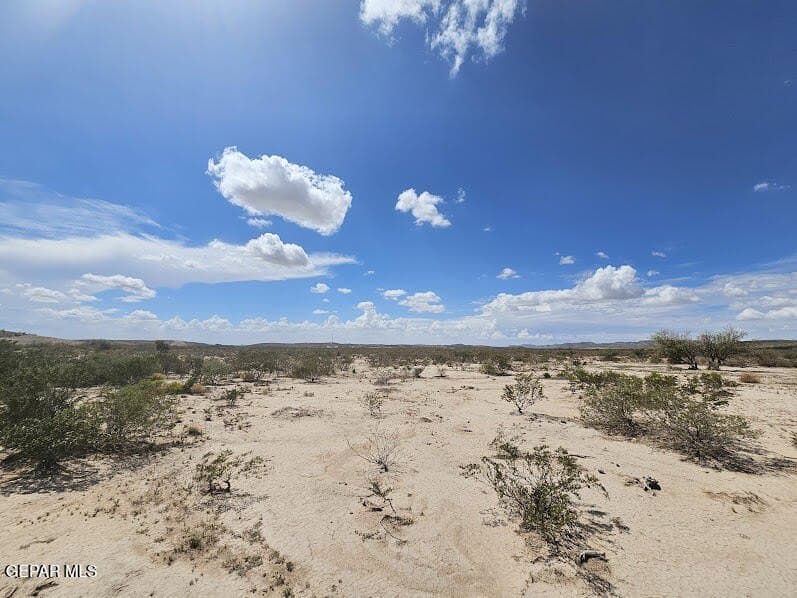 22.88 acres in Hudspeth County - photo 9
