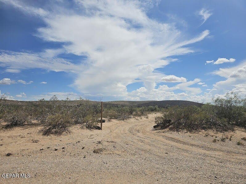 22.88 acres in Hudspeth County - photo 2
