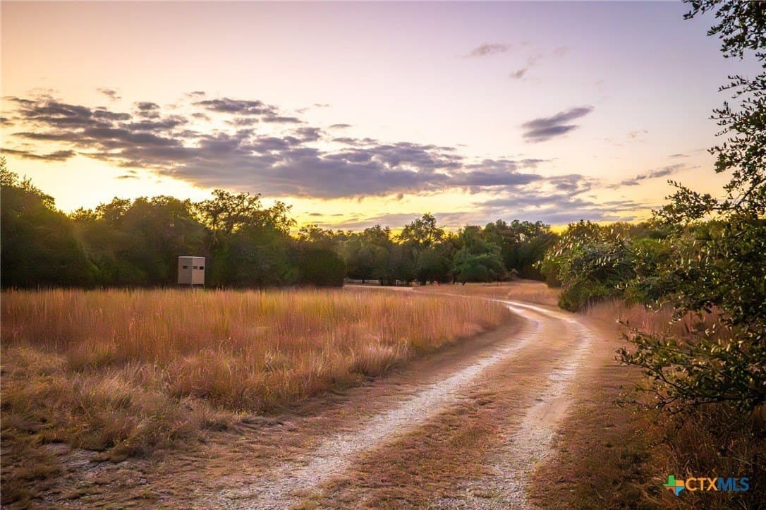 20.35 acres in Hays County - photo 2