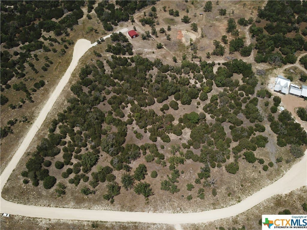 10.01 acres in Hamilton County - photo 2