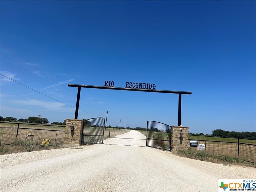10.01 acres in Hamilton County - photo 3