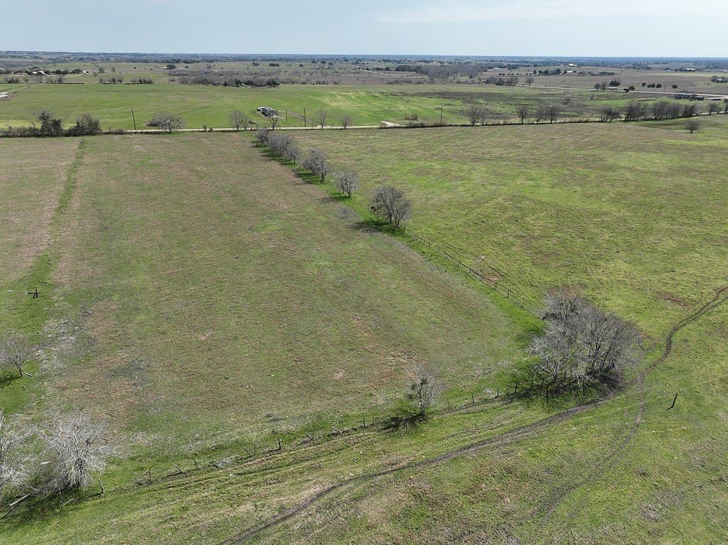 21.56 acres in Fayette County - photo 3