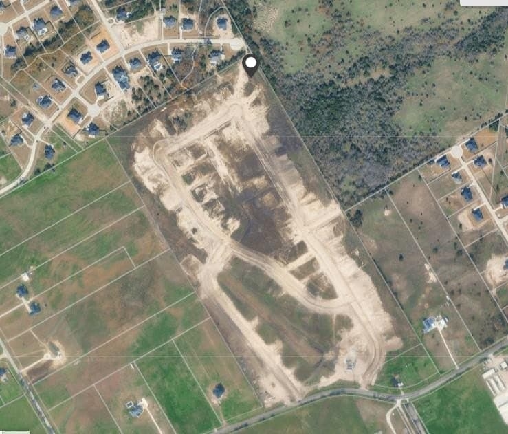 1.27 acres in Ellis County - photo 2