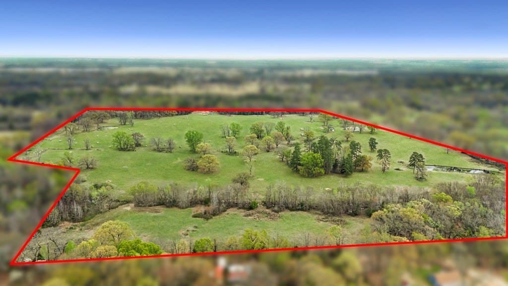 56.56 acres in Henderson County - photo 7