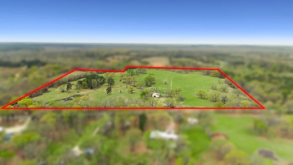 56.56 acres in Henderson County - photo 8