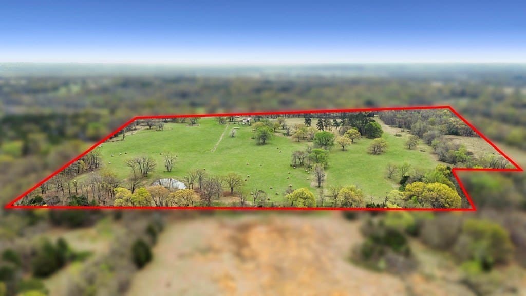 56.56 acres in Henderson County - photo 5