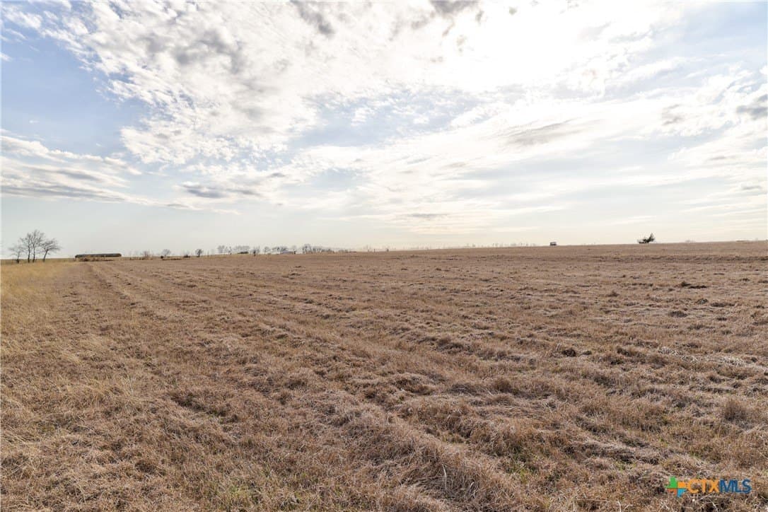5.66 acres in Bell County - photo 5
