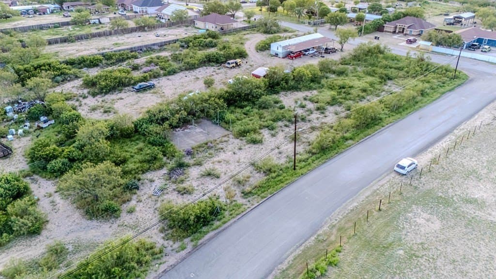 0.68 acres in Maverick County - photo 4