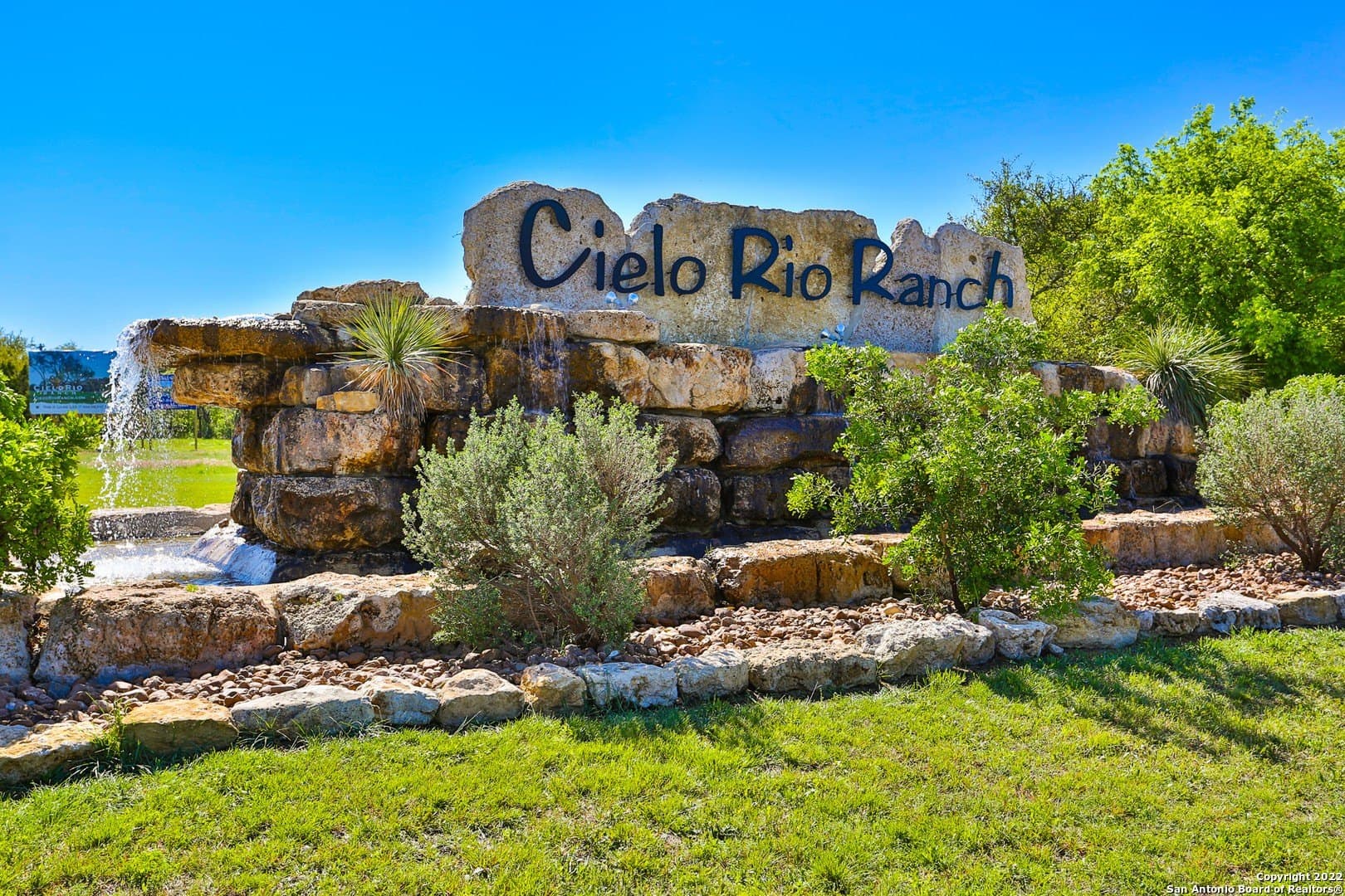 5.19 acres in Bandera County - photo 5