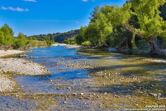 5.19 acres in Bandera County - photo 11